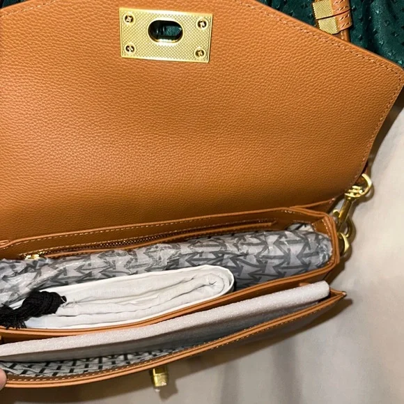 Moncrief Taylor Shoulder Bag - Picture 6 of 8